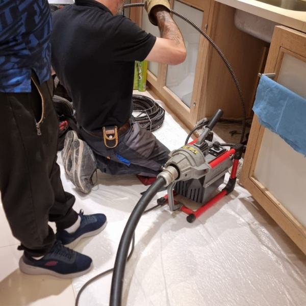 Débouchage électromécanique chez un client